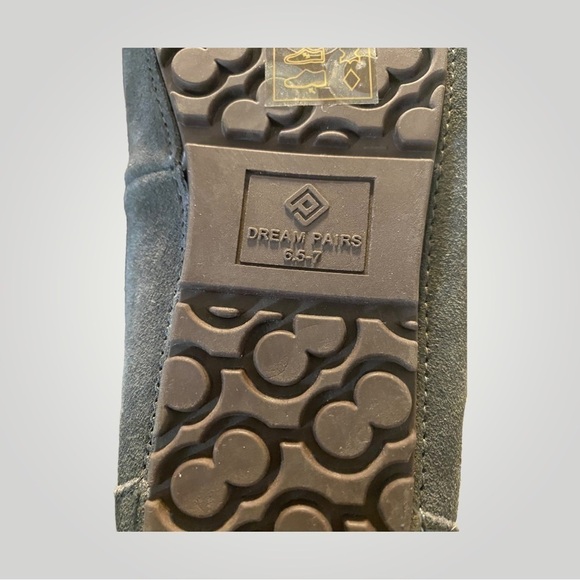 Women’s shearling, moccasin slippers, size 6.5-7 - Picture 10 of 10